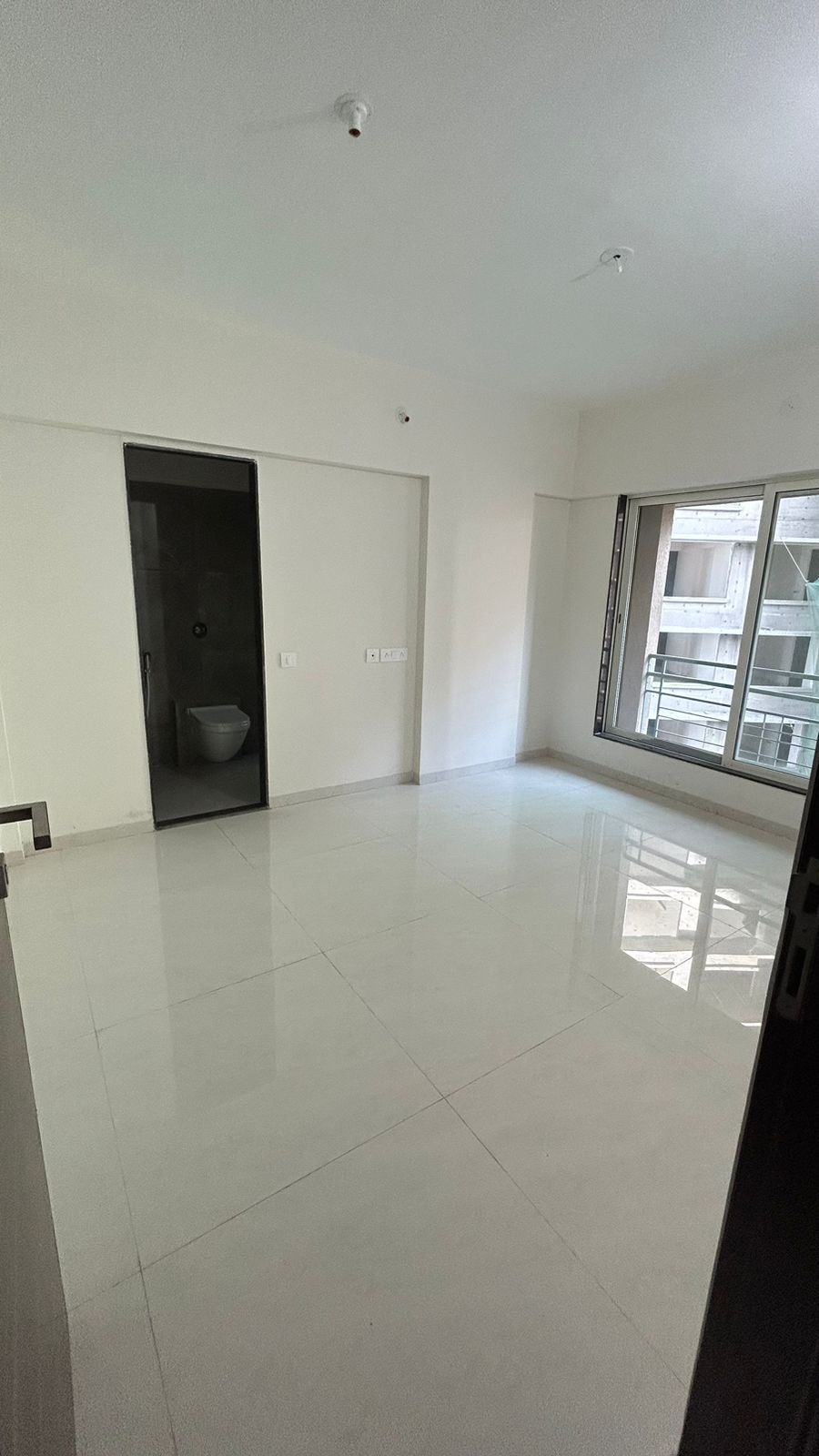 2 BHK Apartment For Rent in Shreeji Atlantis Malad West Mumbai  7123160