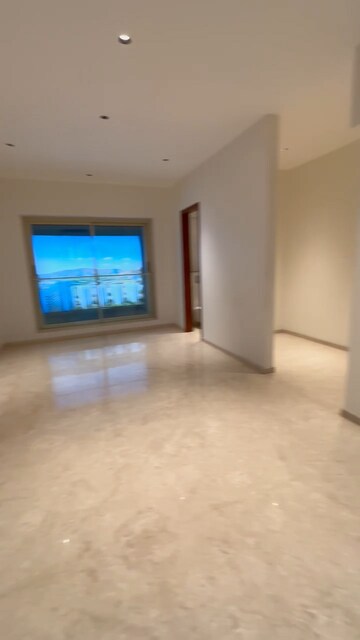 Room in 2.5 BHK Apartment at Godrej Vistas, Vikhroli East – for Sale