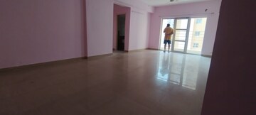 Room in 3 BHK Apartment at Paras Tierea, Sector 137 – for Sale