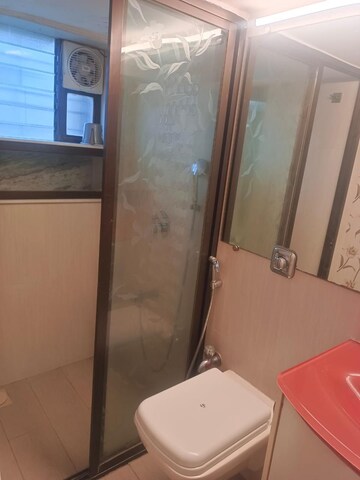 Bathroom in 1.5 BHK Apartment at Rays Apartment, Bandra West – for Sale