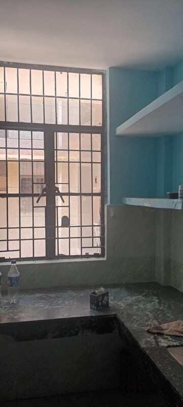 Room in 1 BHK Apartment at Sector 10 Greater Noida – for Sale