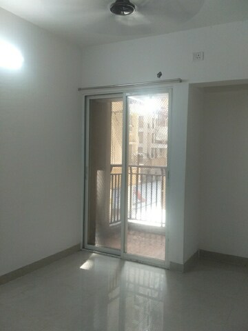 Room in 1 BHK Apartment at DB Orchid Ozone, Dahisar East – for Sale