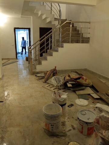 Staircase in 4 BHK Villa at Amrapali Riverview, Amrapali Leisure Valley – for Sale