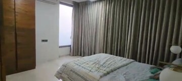 Bedroom in 6 BHK Apartment at Oberoi Realty Esquire, Goregaon East – for Sale