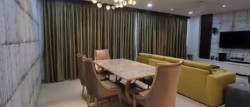 Master Bedroom in 6 BHK Apartment at Oberoi Realty Esquire, Goregaon East – for Sale