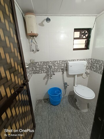 Master Bedroom in 3 BHK Apartment at Oberoi Maxima, Andheri East – for Sale