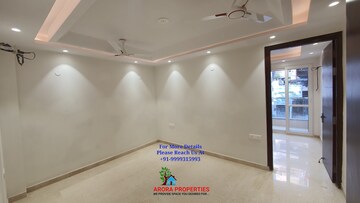 Furnished Amenities in 2 BHK Builder Floor at Lajpat Nagar I – for Sale