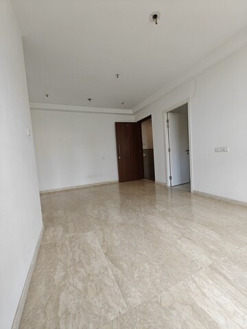 Room in 2 BHK Apartment at Hiranandani Delanna, Ghodbunder Road – for Sale