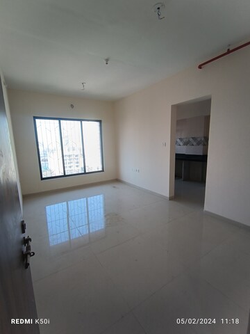 Room in 1 BHK Apartment at Prerana CHS, Borivali West – for Sale