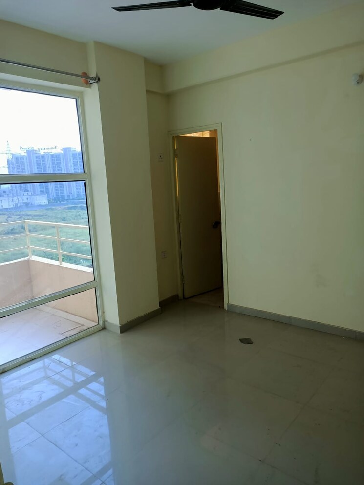 Room, pyramid-urban-homes-phase-2-extension 3 Bedroom 745 Sq.Ft. Apartment In Sector 86 Gurgaon 7130953