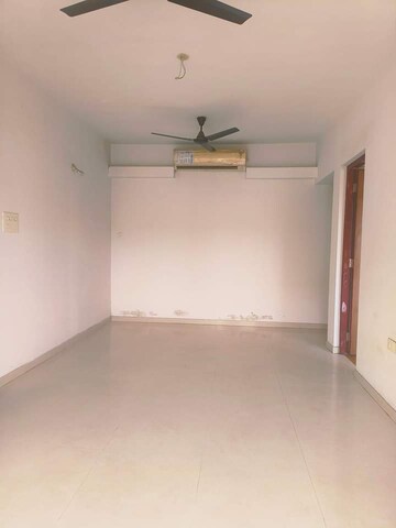 Room in 2.5 BHK Apartment at Lodha Casa Bella Gold, Dombivli East – for Sale