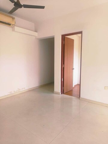 Room in 2.5 BHK Apartment at Lodha Casa Bella Gold, Dombivli East – for Sale