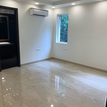 Room in 3 BHK Builder Floor at Shanti Niketan – for Sale