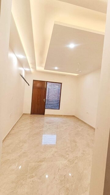 Bedroom in 4 BHK Builder Floor at Sector 21c – for Sale