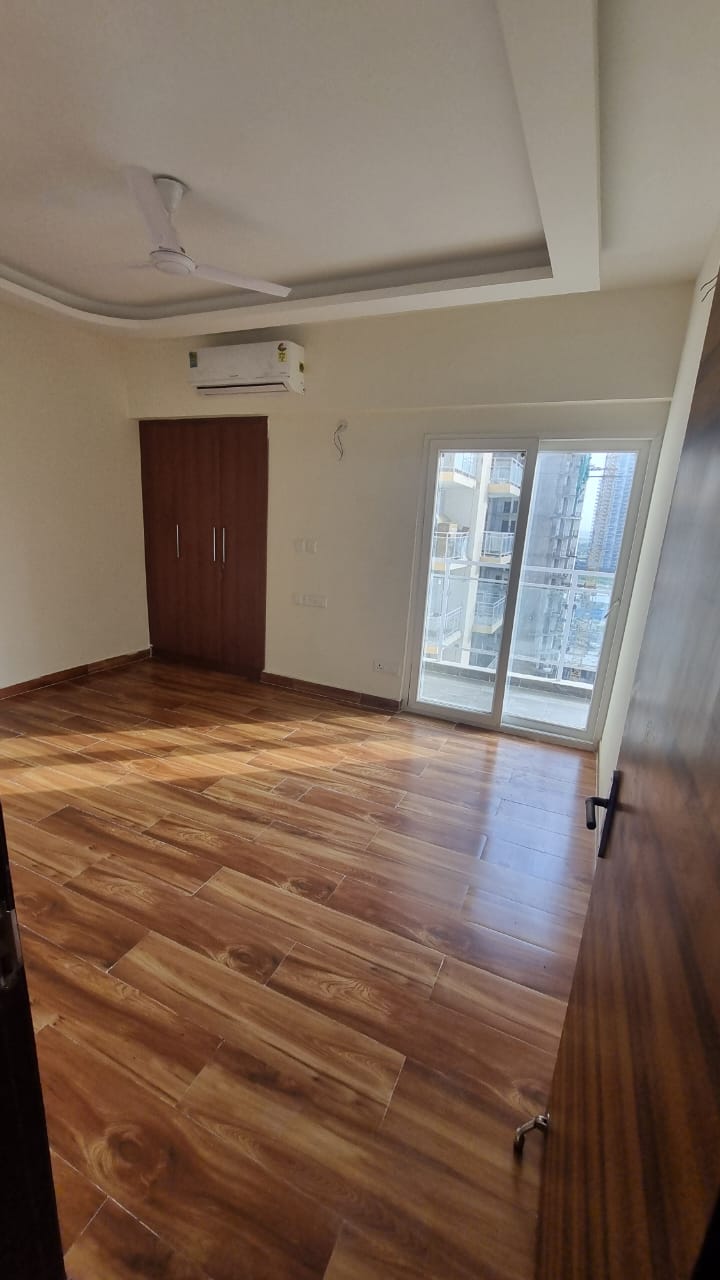 2 BHK Apartment For Rent in Samridhi Luxuriya Avenue Sector 150 Noida  7131823