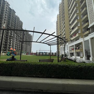 2.5 BHK Apartment – Exterior View View at Sikka Karnam Greens, Garhi Village - for Sale