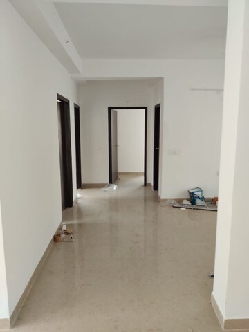 Building Lobby in 2.5 BHK Builder Floor at Grihapravesh, Sector 77 – for Sale