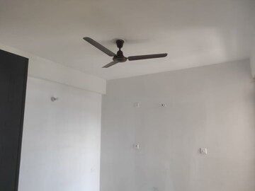 Room in 1 BHK Apartment at Ashar Metro Towers, Vartak Nagar – for Sale