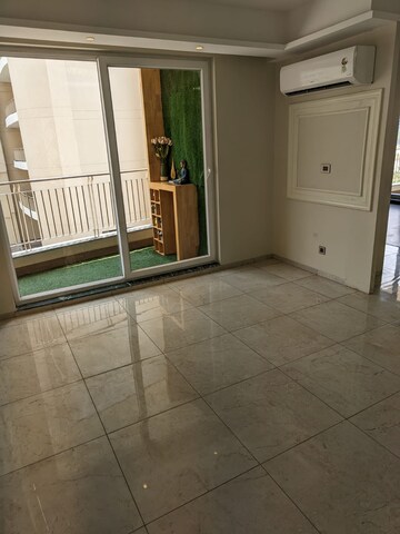 Bathroom in 2 BHK Apartment at BPTP Discovery Park, Sector 80 – for Sale