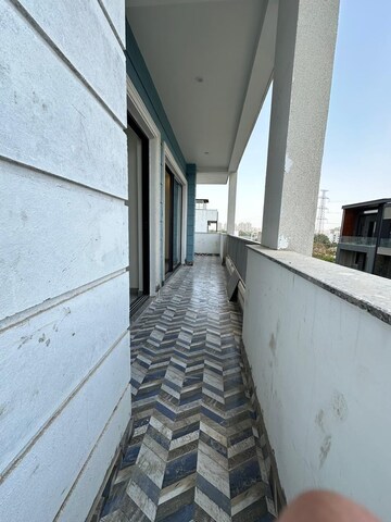 Balcony in 3 BHK Builder Floor at BPTP Eden Estate, Sector 81 – for Sale