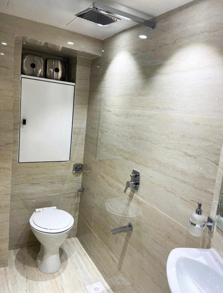 Bathroom, north-bombay-society 2 Bedroom 750 Sq.Ft. Apartment In Juhu Mumbai 7132403