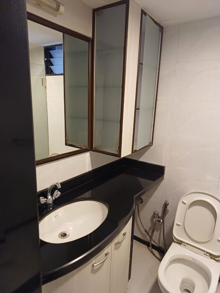 Bathroom, dosti-acres-aster 3 Bedroom 886 Sq.Ft. Apartment In Wadala East Mumbai 7132797
