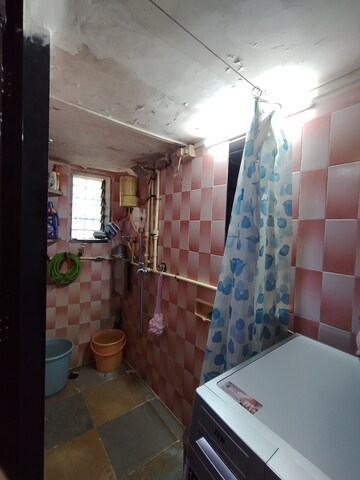 Bathroom in 1.5 BHK Apartment at Ajay Smriti, Dombivli East – for Sale