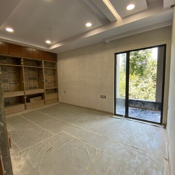 Room in 3 BHK Builder Floor at Pira Garhi – for Sale
