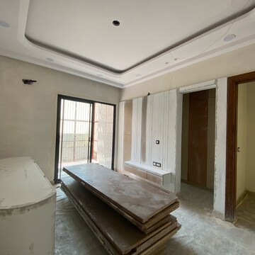 Room in 3 BHK Builder Floor at Pira Garhi – for Sale