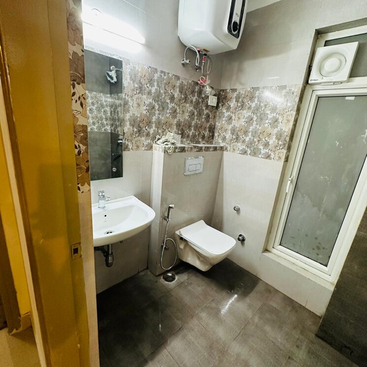 Bathroom, pareena-micasa 3 Bedroom 1999 Sq.Ft. Apartment In Nurpur Jharsa Gurgaon 7133735