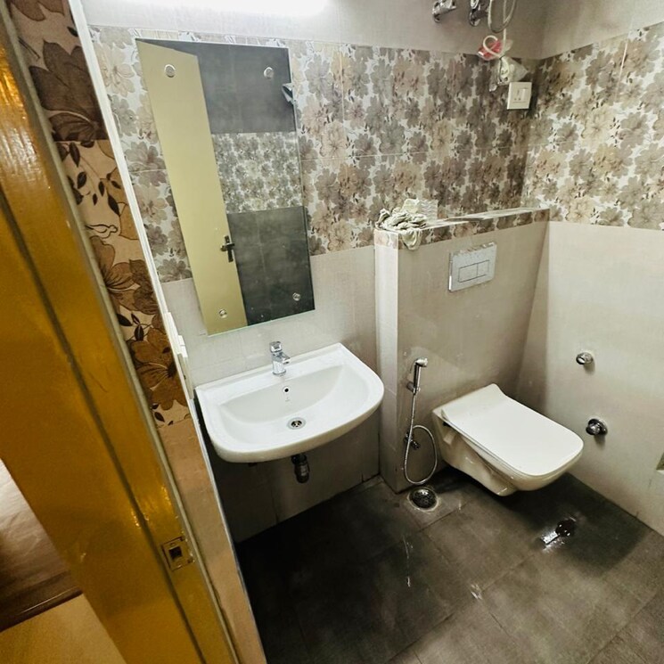 Bathroom, pareena-micasa 3 Bedroom 1999 Sq.Ft. Apartment In Nurpur Jharsa Gurgaon 7133735