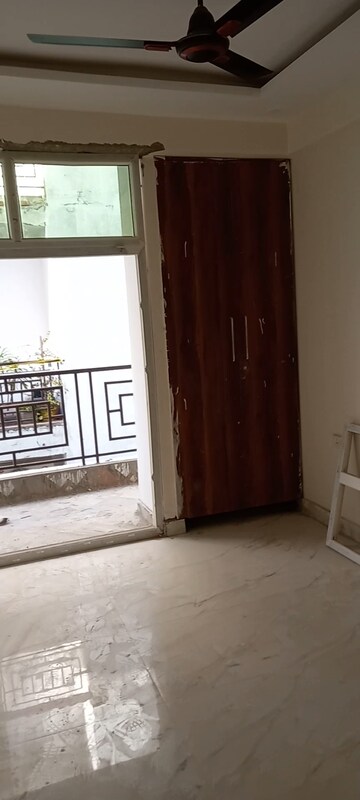 Room in 2 BHK Builder Floor at Vihaan Homes, Sector 1 Greater Noida – for Sale