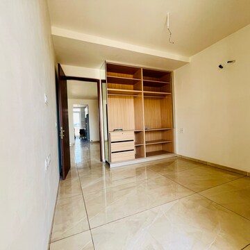 Room in 3 BHK Builder Floor at Aerocity – for Sale