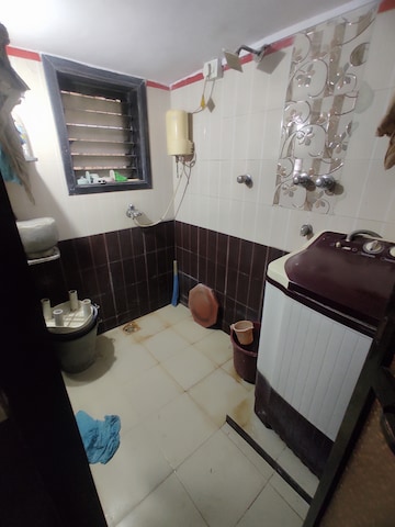 Bathroom in 1 RK Apartment at Bhayandar East – for Sale