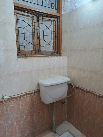 Furnished Amenities in 3.5 BHK Builder Floor at Orchid Island, Sector 51 – for Sale