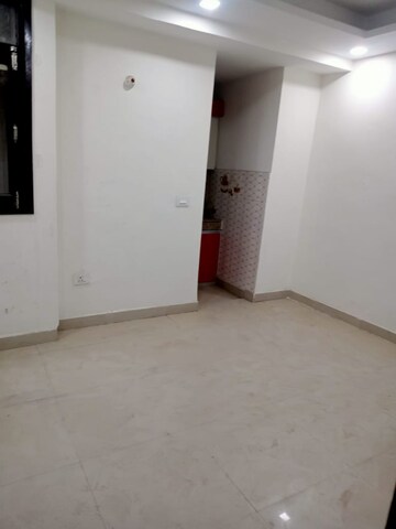 Room in 1 BHK Builder Floor at Paryavaran Complex – for Sale