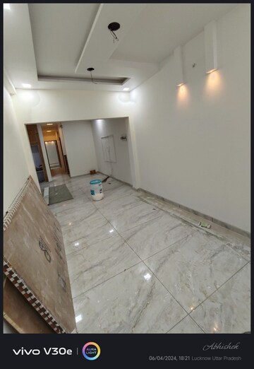 Room in 3 BHK Villa at Jankipuram – for Sale