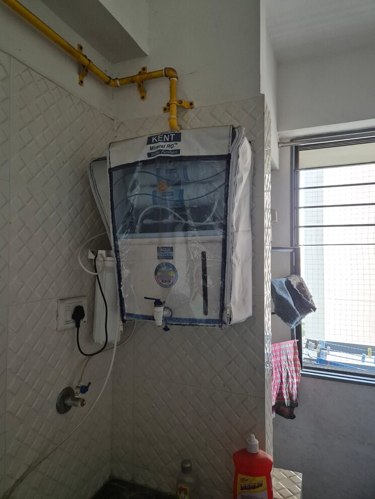 Bathroom, bakeri-sarvesh 2 Bedroom 1069 Sq.Ft. Apartment In Ranip Ahmedabad 7140016