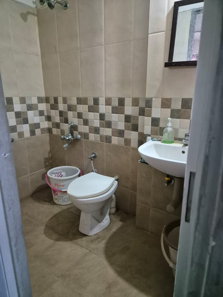 Bathroom, bakeri-sarvesh 2 Bedroom 1069 Sq.Ft. Apartment In Ranip Ahmedabad 7140016