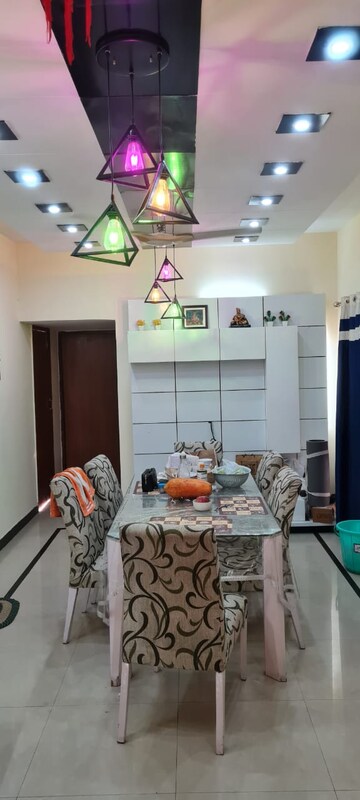 Bedroom in 2.5 BHK Apartment at Gomti Nagar – for Sale