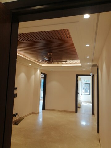 Room in 3 BHK Builder Floor at Ansal Sushant Lok I, Sector 43 – for Sale