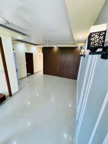 Room in 3 BHK Apartment at Signature Tower Challaghatta, Challaghatta – for Sale