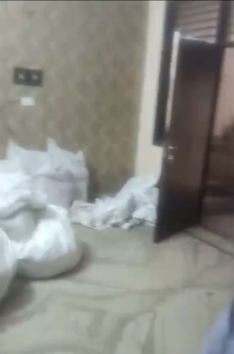 Living Room, model town 3 Bedroom 170 Sq.Yd. Builder Floor In Model Town Ghaziabad 7141058