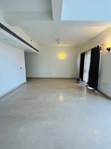 Room in 4 BHK Penthouse at BPTP Park Prime, Sector 66 – for Sale