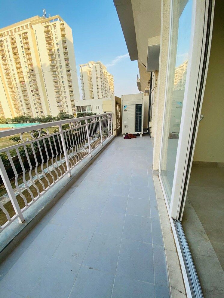 Balcony, bptp-park-prime 4 Bedroom 3044 Sq.Ft. Penthouse In Sector 66 Gurgaon 7141274
