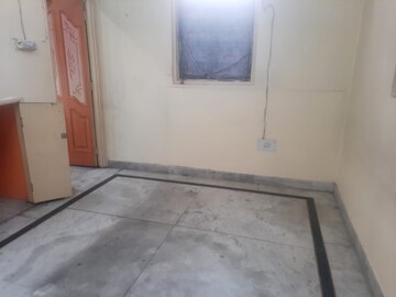 Room in 2 BHK Builder Floor at Rohini Sector 8 – for Sale