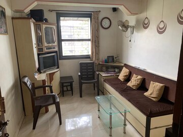 Master Bedroom in 2 BHK Apartment at Jai Radhe Shyam, Dombivli East – for Sale