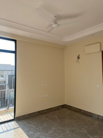 Room in 5 BHK Villa at Mussoorie Road – for Sale