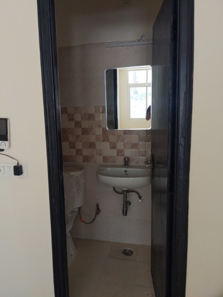 Bathroom, amrapali-dream-valley 3 Bedroom 1690 Sq.Ft. Villa In Tech Zone 4 Greater Noida Greater Noida 7142396