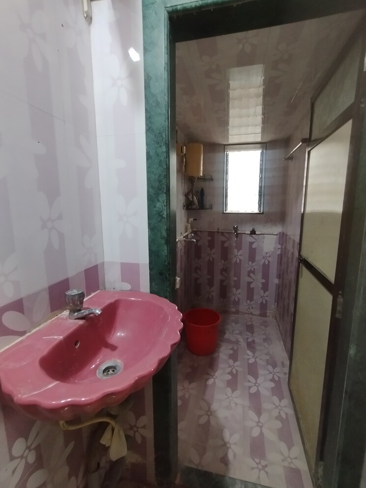 Bathroom, nilkanth-apartment-dombivli-east 1 Bedroom 560 Sq.Ft. Apartment In Dombivli East Thane 7144146